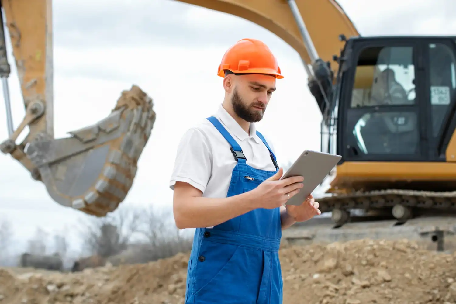 Construction fleet telematics dashboard displaying equipment locations, fuel usage, maintenance alerts, and real-time performance data.